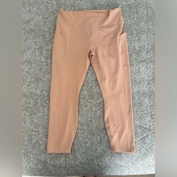 Leggings Bundle (Pink & Fabletics) - Picture 9 of 12